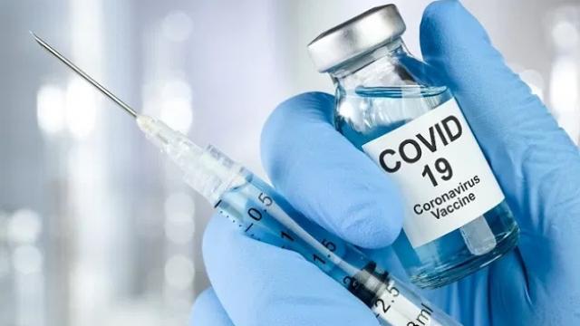 '2022 तक दुनिया की एक चौथाई आबादी को नहीं मिल पाएगा कोविड-19 टीका'
