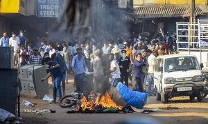 देशभर में CAA के विरोध प्रदर्शन, मंगलुरु में 2 की मौत, सैकड़ों हिरासत में