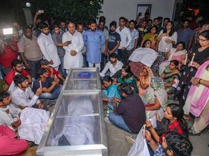 लखनऊ में पुलिस की गोली से ऐप्पल सेल्स मैनेजर की मृत्यु, योगी आदित्यनाथ ने दिए जांच के आदेश