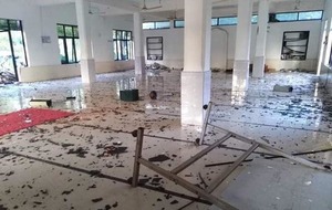 श्रीलंका मस्जिदों पर हमले के बाद कर्फ्यू ,हिंसा को रोकने के लिए सोशल मीडिया को किया ब्लॉक 