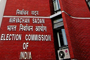 चुनाव आयोग ने 22 विपक्षी दलों की VVPAT सम्बंधित मांग को खारिज़ किया
