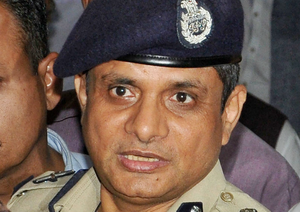 शारदा घोटाला: शिलांग में CBI कोलकाता पुलिस प्रमुख राजीव कुमार से पूछताछ करने के लिए पहुंची  