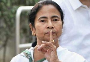 ममता बनर्जी ने नरेंद्र मोदी पर पलटवार करते हुए कहा, ‘बंगाल पर लोकतंत्र का व्याख्यान देना बंद करें’   