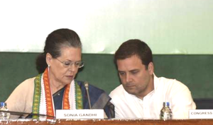 लोकसभा चुनाव: कांग्रेस ने उम्मीदवारों की पहली सूची की घोषणा की, सोनिया गांधी रायबरेली से और राहुल अमेठी से लड़ेंगे चुनाव 
